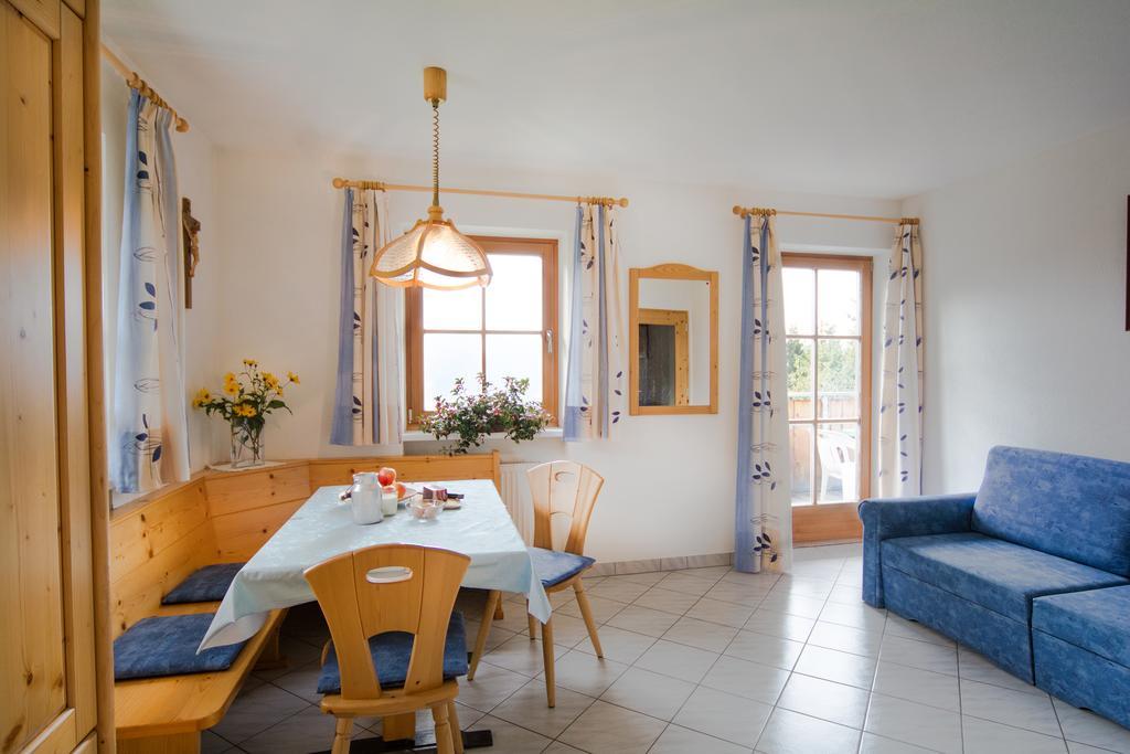 Baerntalerhof Villa Falzes Bilik gambar