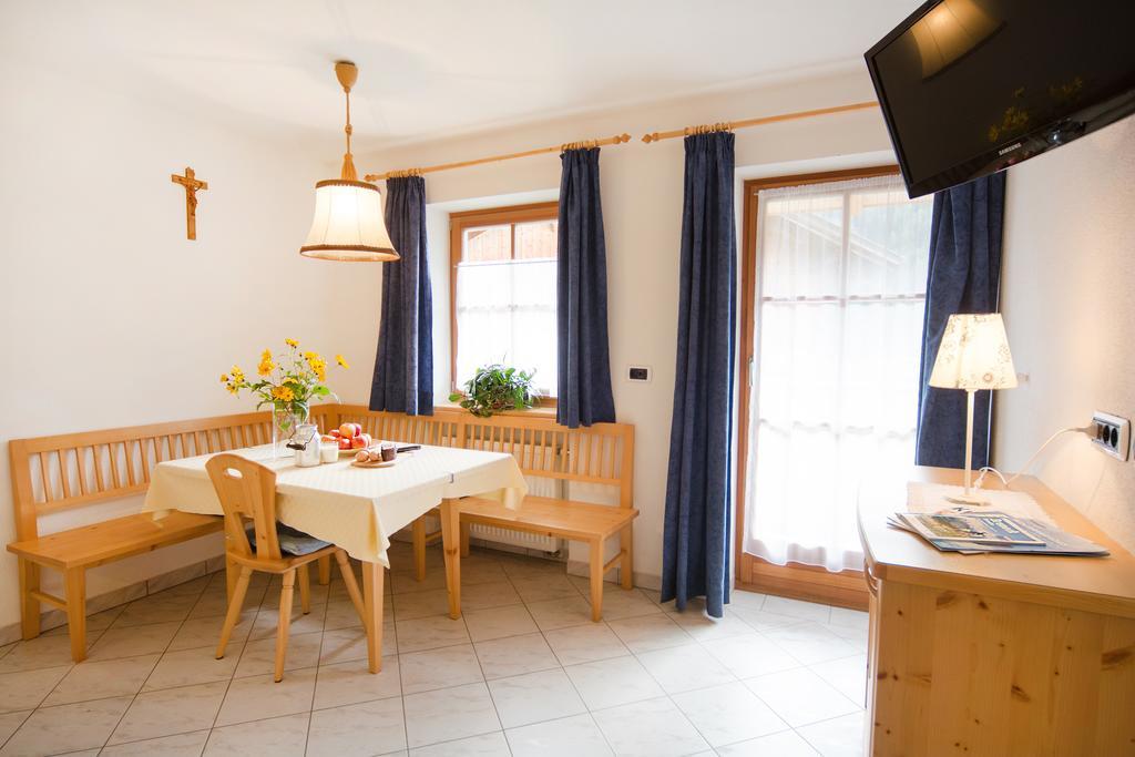 Baerntalerhof Villa Falzes Bilik gambar
